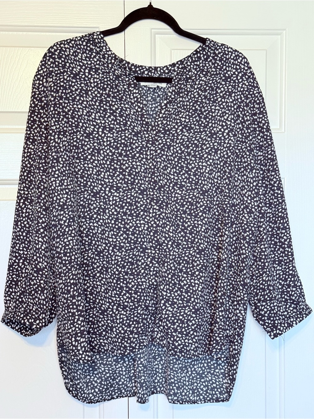 JACHS Girlfriend Black & White Speckle V-Neck Tunic